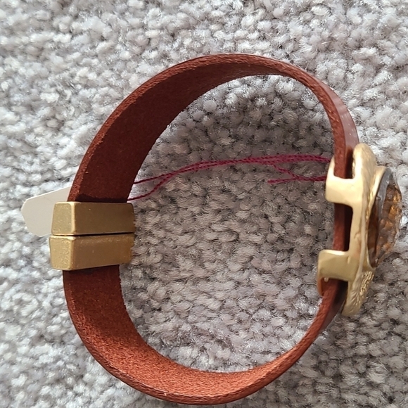 TRÏBE Brown Faux leather magnetic bracelet with Amber color Stone - Picture 3 of 7